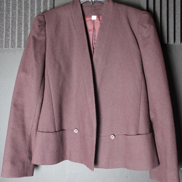 WOMEN'S SUIT - Picture 2 of 7